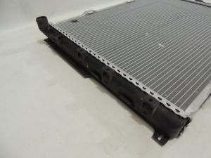Radiador Mercedes Benz E500 - Behr Hella 8mk 376 712-273 Radiador Mercedes Benz E500 - Behr Hella 8mk 376 712-273