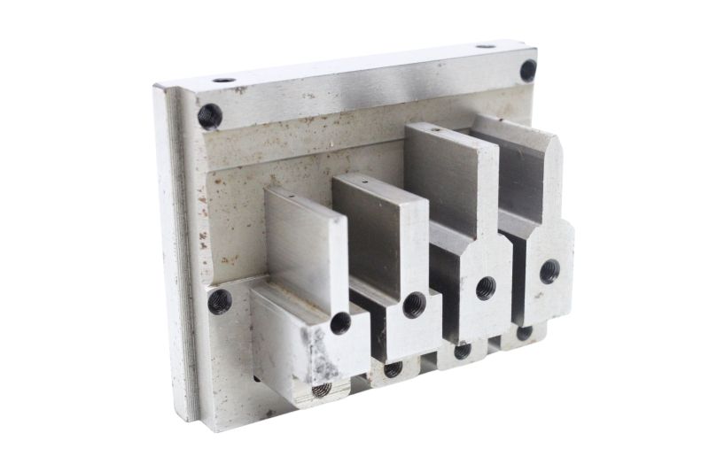 Lote de Matrizes de Estampo de Componentes Metálicos Lote de Matrizes de Estampo de Componentes Metálicos