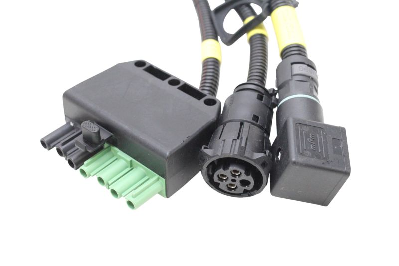 Kit 2 Chicotes Elétricos Cummins 0338-4431 e 0338-4432 CMR UK LTD Kit 2 Chicotes Elétricos Cummins 0338-4431 e 0338-4432 CMR UK LTD