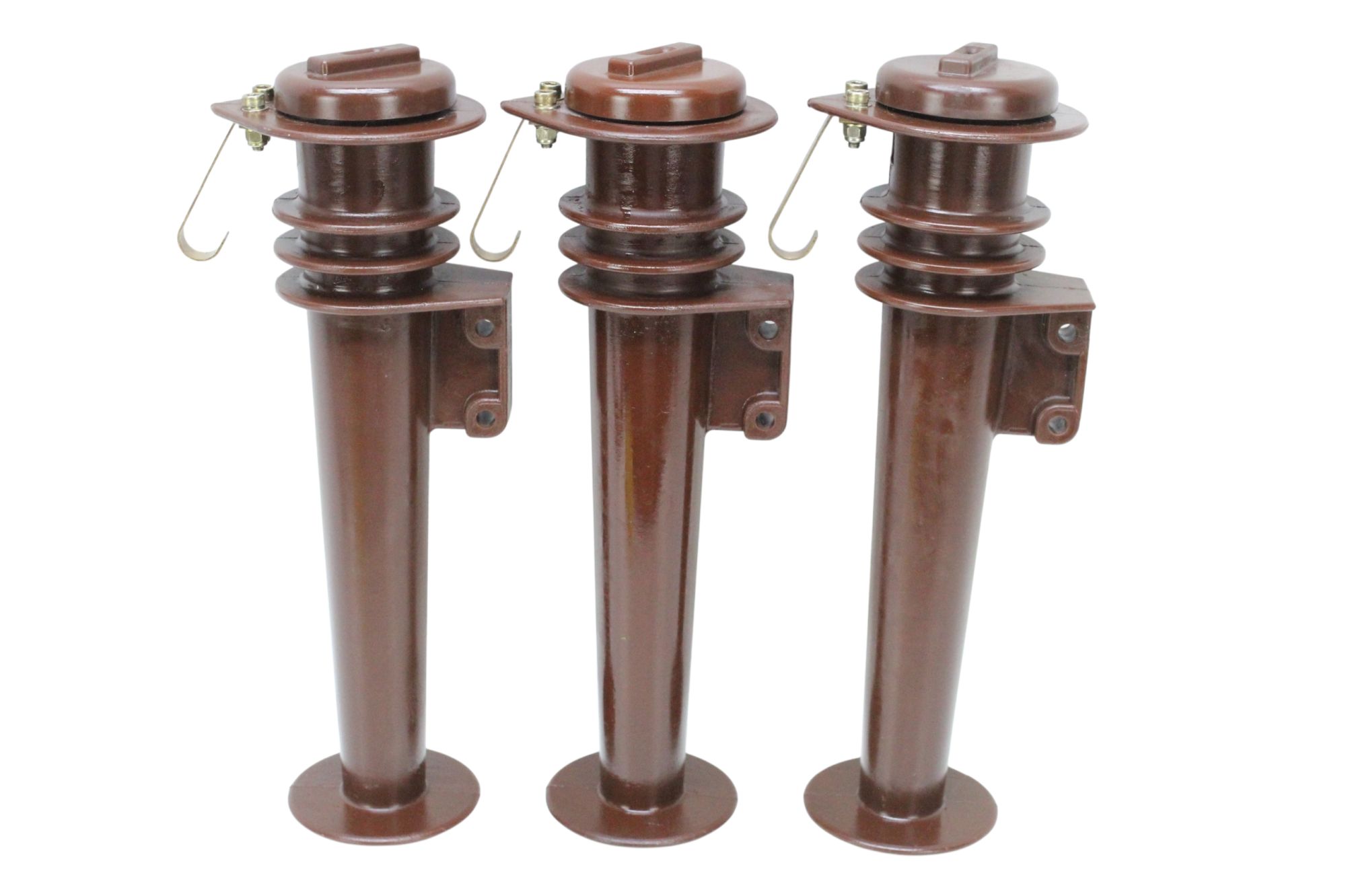 Lote com 3 Isoladores Tubulares de Baquelite 300 mm Lote com 3 Isoladores Tubulares de Baquelite 300 mm