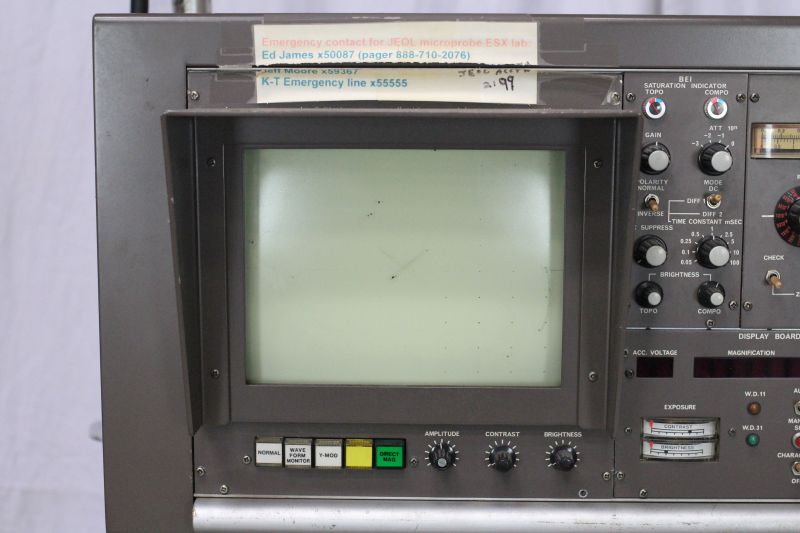 Unidade de Controle / Console JEOL Superprobe JXA-733 Electron Probe X-Ray Microanalyzer Unidade de Controle / Console JEOL Superprobe JXA-733 Electron Probe X-Ray Microanalyzer