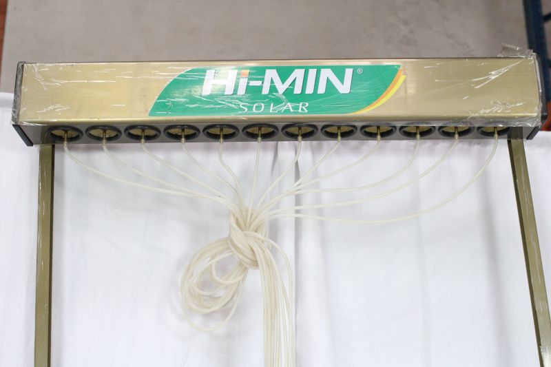 Cabeçote Manifold Solar Hi-MIN para 12 Tubos Distribuidor para Coletor Solar a Vácuo Cabeçote Manifold Solar Hi-MIN para 12 Tubos Distribuidor para Coletor Solar a Vácuo