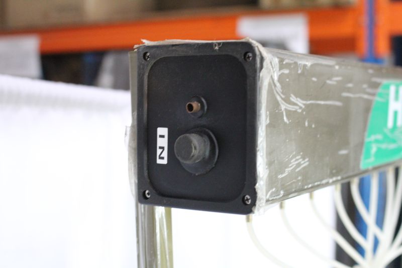 Cabeçote Manifold Solar Hi-MIN para 12 Tubos Distribuidor para Coletor Solar a Vácuo Cabeçote Manifold Solar Hi-MIN para 12 Tubos Distribuidor para Coletor Solar a Vácuo