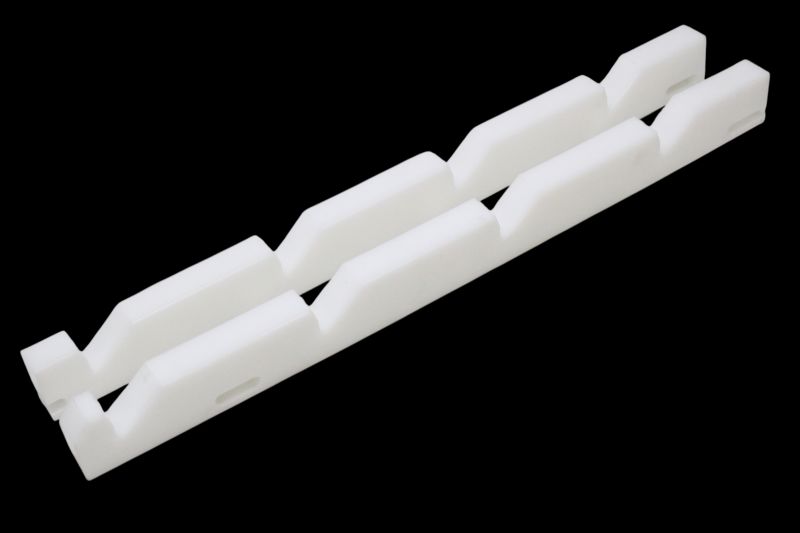 Conjunto com 2 Barras de 1320 mm Guia Lateral UHMW Nylon para Esteira Industrial Conjunto com 2 Barras de 1320 mm Guia Lateral UHMW Nylon para Esteira Industrial