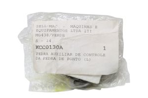 Kit 2 Peças Metal Pedra Auxiliar de Controle SELL-MAC Costura Industrial KCC0130A Kit 2 Peças Metal Pedra Auxiliar de Controle SELL-MAC Costura Industrial KCC0130A