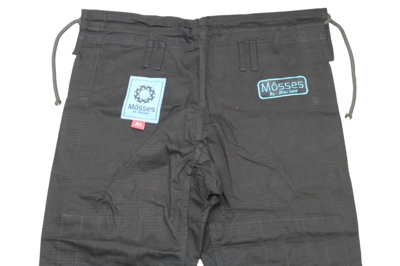 Kimono Jiu-Jitsu Môsses Aspire Edition A2 Preto com Azul Kimono Jiu-Jitsu Môsses Aspire Edition A2 Preto com Azul