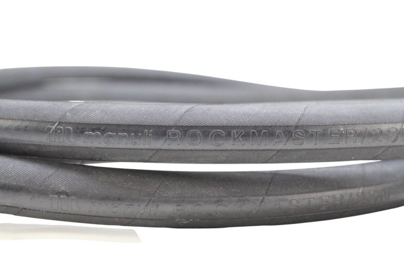 Mangueira Hidráulica R2SN DKOS 1/2x403cm Plataforma Genie Mangueira Hidráulica R2SN DKOS 1/2x403cm Plataforma Genie