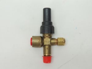 V�lvula Angular 1/4 De Lat�o Mueller Refrigeration B35334